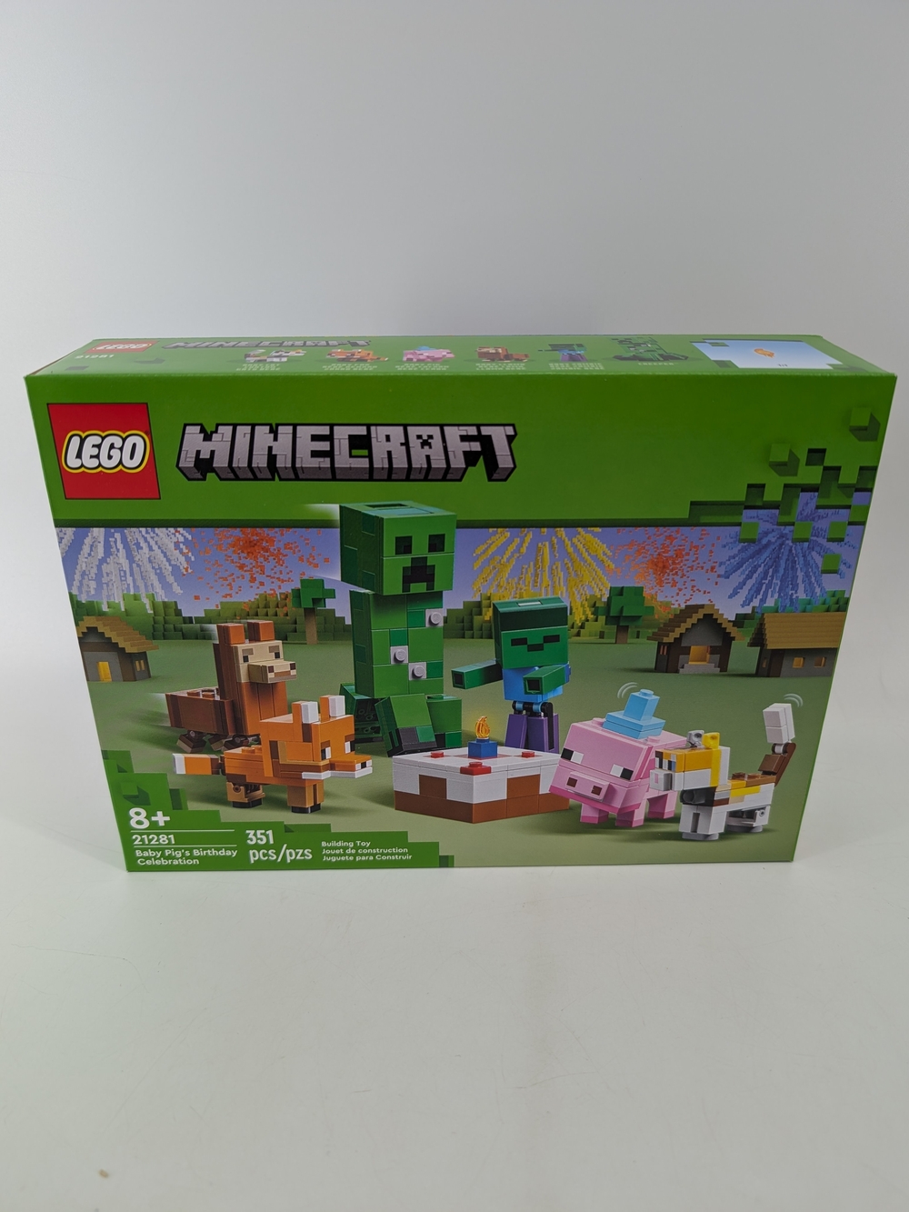 LEGO Minecraft 21281 Baby Pig's Birthday Celebration